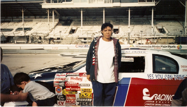 Nati-&-Racecar_web.jpg