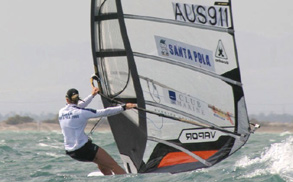 In Santa Pola, Spain, in what can only be described as a cliff hanger week of racing at the Formula Windsurfing World Championships, Allison Shreeve of Australia has finished on equal points in first place, but has had to settle for runner up this year. In Santa Pola, Spain, in what can only be described as a cliff hanger week of racing at the Formula Windsurfing World Championships, Allison Shreeve of Australia has finished on equal points in first place, but has had to settle for runner up this year.