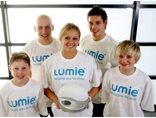 British Aquatic Stars wake up to light threapy from Lumie