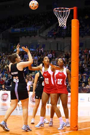 New Zealand beat England to retain CSE World Netball Series Title 2010
