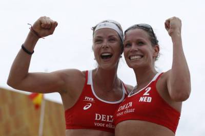 Women sport news - Dutch player Sanne Keizer  returns to beach volleyball with new partner Madelein Meppelink.