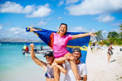 Women sport news - Johanne Defay wins Fuji Pro