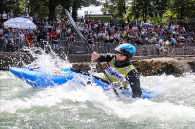 Women sport news - Kayak cross champions show they are still the best