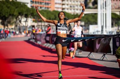 Women sport news - With 5km world record, Chepkoech puts her road racing abilities on full display