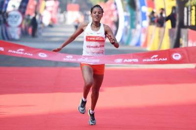Women sport news - Yehualaw smashes world 10km record with 29:14 in Castellon